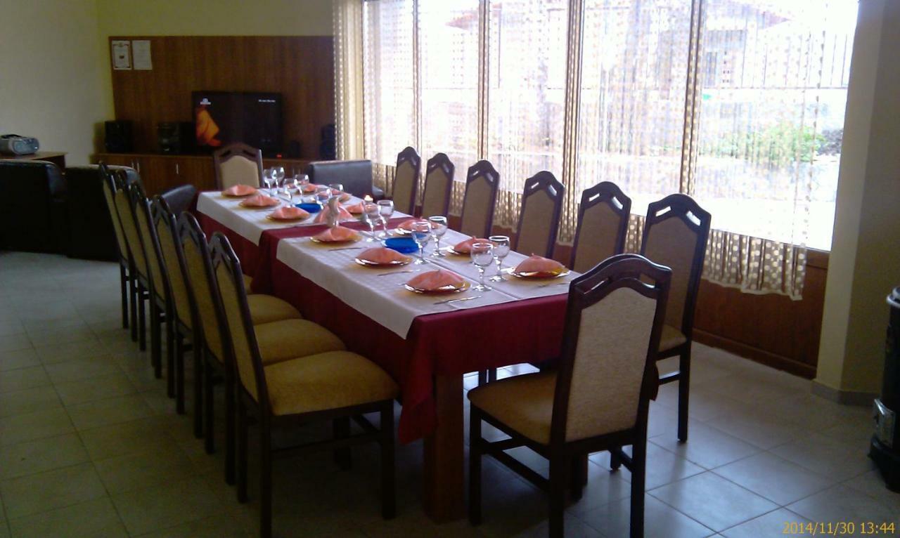 Вила Дъбовец Dubovets Buitenkant foto