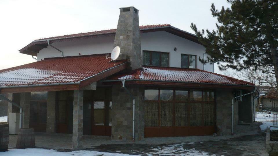 Вила Дъбовец Dubovets Buitenkant foto
